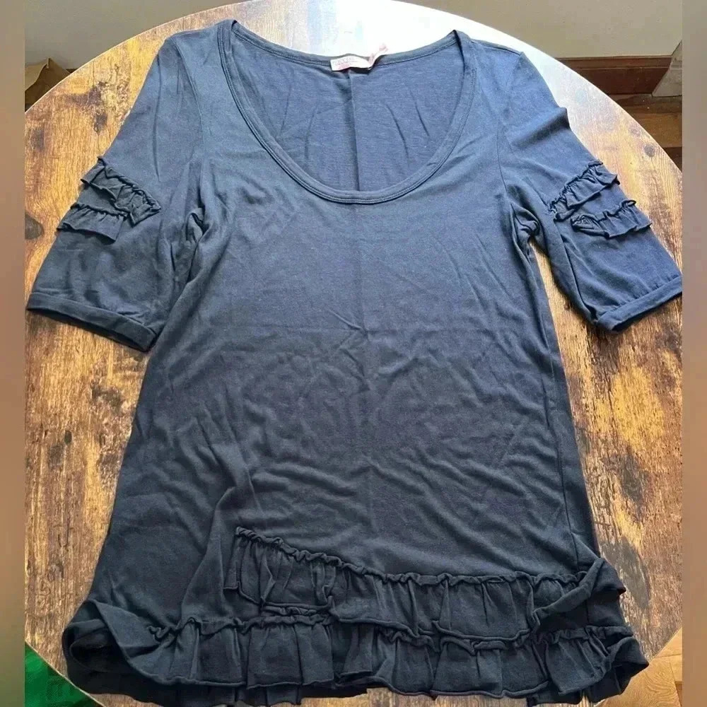 Juicy Couture | ladies Y2K 3/4 length sleeve ruffle top. Size: M.